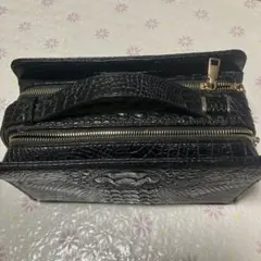 黒 クロコダイル風 クラッチバッグ