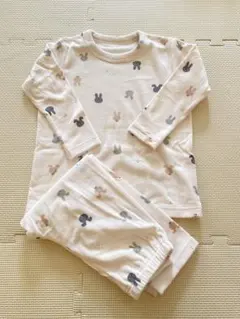 うさぎのパジャマ　100