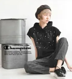 Champion REVERSE WEAVE パールビーズ付きスウェットパーカー