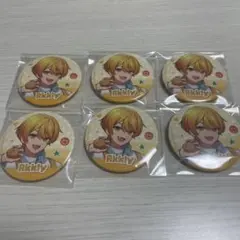 AMPTAK×COLORS あっきぃ 缶バッジ - メルカリ