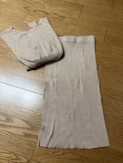 NORC ライトサテンセットアップ シャキシャキ素材 美品 - メルカリ
