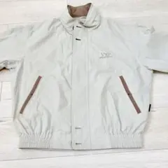 Item thumbnail for item c7c810e9-174f-4d8f-95de-05a016b1e0eb