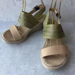 【Padourouge】パドゥルージュ パンチング 厚底サンダル Lのサムネイル