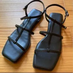 GU ブラック ストラップサンダル スクエアトゥ