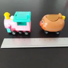 ポッポちゃんとアンパンマン　ミニカー