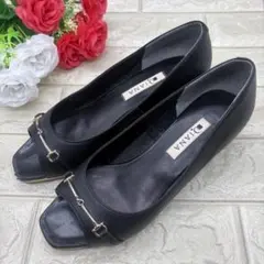 ❤️良品❤️DIANA ビット　オープントゥ　チャンキーヒール　ブラック　23