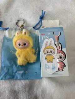 ラブブ LABUBU PIN FOR LOVE イニシャルアルファベット Ｐ