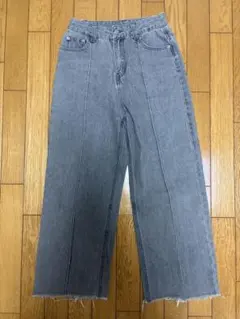 グレー デニムパンツ 切りっぱなし センターシームのサムネイル