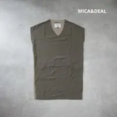 MICA&DEAL / Vネック 切替 デザイン ニット ワンピース チュニックのサムネイル