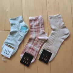 日本製　NAIGAI　ダックス　DAKS　レディースソックス　3足セットのサムネイル