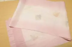 【訳あり】帯揚げ ピンク 抽象模様 光沢あり（練習用・リメイクにも）