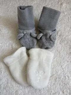 baby GAP 動物耳付き靴下とミトンセット
