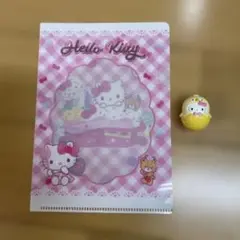ハローキティ クリアファイルとフィギュアセット