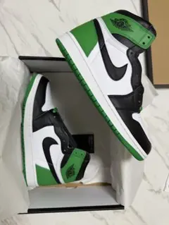 NIKE エアジョーダン 1 ハイカット ホワイト/ブラック/グリーン