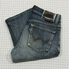 Item thumbnail for item 947a144e-e963-4c36-9925-d2739e66367a