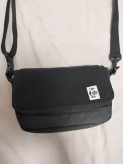 CHUMS チャムス ブラック カメラバッグ ショルダーバッグ クッション入り