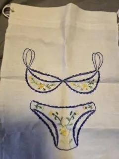 巾着袋 ポーチ ランジェリー刺繍 ホワイト ハンドメイド ベトナムのサムネイル