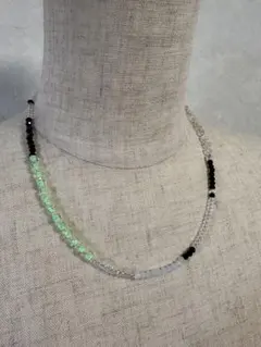 ハンドメイド ビーズネックレス ネオングリーン ブラック クリア　チェコビーズ