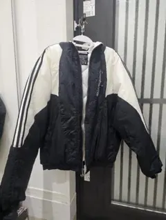 adidas フード付きダウンジャケット M ブラック/ホワイト