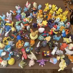 【メルカリ便】大量 まとめ売り ポケモンキッズ 指人形 フィギュア 450個 メルカリ便】大量 まとめ売り ポケモンキッズ 指人形 フィギュア