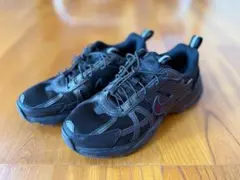 Nike V2K Run ブラック 24cm