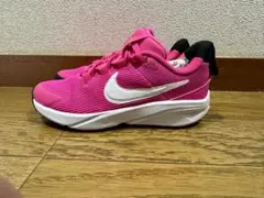 Nike ピンク ランニングシューズ
