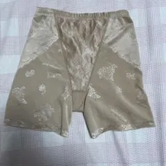 ワコール　ウイング スリムアップパンツ 3分丈ガードル