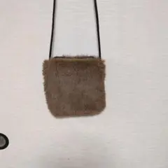 ブラウン　フェイク ファー ショルダーバッグ