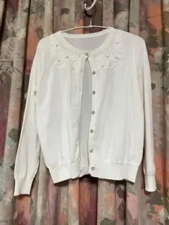 刺繍ビーズ付き白ホワイトカーディガン♡