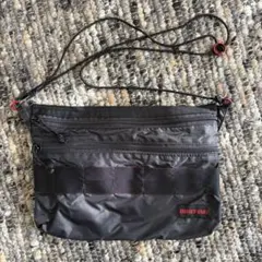 【BRIEFING】 サコッシュ/ ブラック