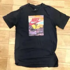 Nike グラフィックTシャツ ブラック(キッズのLサイズ)