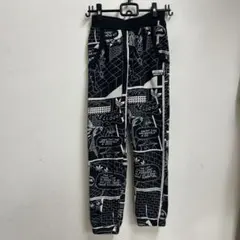 adidas コミックデザイン ジョガーパンツ