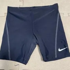 NIKE キッズ　水着130㎝