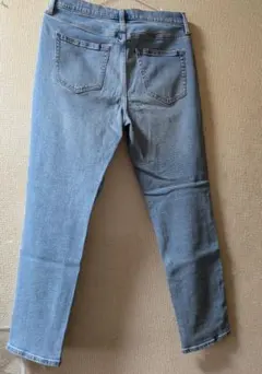 UNIQLO スリムストレートデニム1~2回履いただけです。