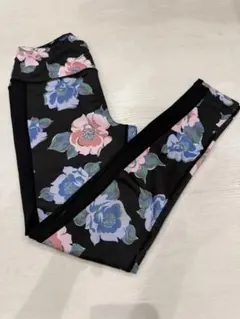 花柄　　ヨガパンツ　ヨガレギンス　サイズＭ