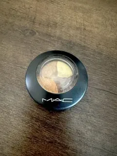 MAC ミネラライズ アイシャドウ ゴールデン アワーズのサムネイル
