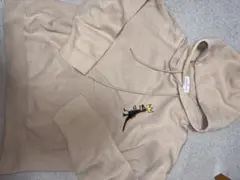 週末セール！！！セールバスキア　 ベージュパーカー