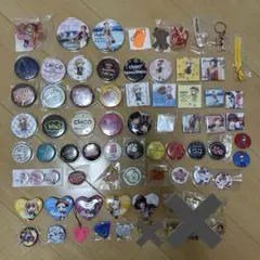CHiCO with HoneyWorks 缶バッジ キーホルダー 大量 CHiCO with HoneyWorks 缶バッジ キーホルダー 大量 - メルカリ