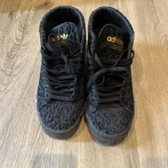 adidas ヒョウ柄 ハイカット インソール スニーカー 24cmのサムネイル