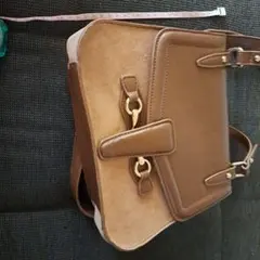 Item thumbnail for item 56e8e063-d4a7-4675-ab0e-e4c7a4d86489