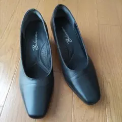 比較的美品 ブランコワール パンプス黒23.0 EEEヒール5センチ 冠婚葬祭のサムネイル