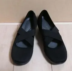 美品 クロックス CROCS クロスストラップパンプス W8 ブラック