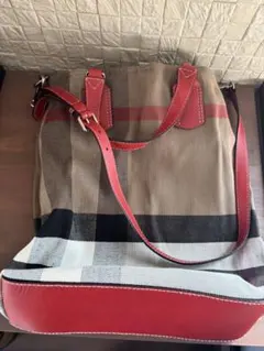 Burberry ノバチェック ショルダーバッグ レッドのサムネイル