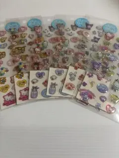 サンリオキャラクター透明ぷっくりキラキラシール６枚セット　サンリオ