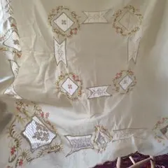 ☆B2001☆134×180㎝ 刺繍布 花柄 大判 壁掛飾 ミフラーブ 礼拝用
