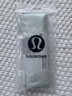 Lululemon HOT YOGA STUDIO ヨガタオルのサムネイル