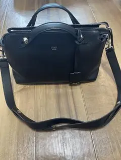 FENDI バイザウェイ 黒のサムネイル