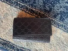 GUCCI GGパターン ブラック レザーキーケース