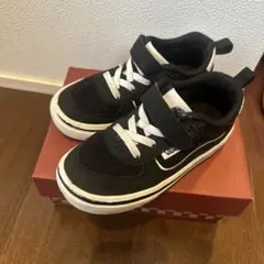 バンズ　V3858 ブラック/ホワイト　18cm