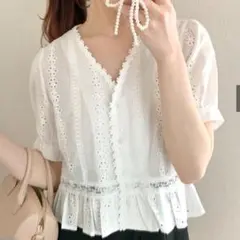 【新品タグ付き】GRL　レースブラウス　白　半袖　レディース